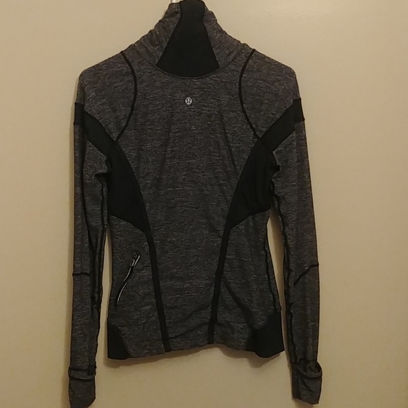 Lululemon running 1/2 zip - Picture 2 of 4